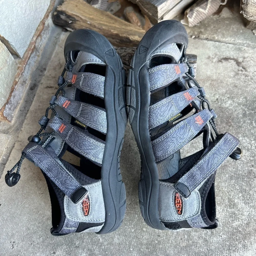 KEEN Newport H2 hiking‎ kids charcoal sandals Sz-5. M